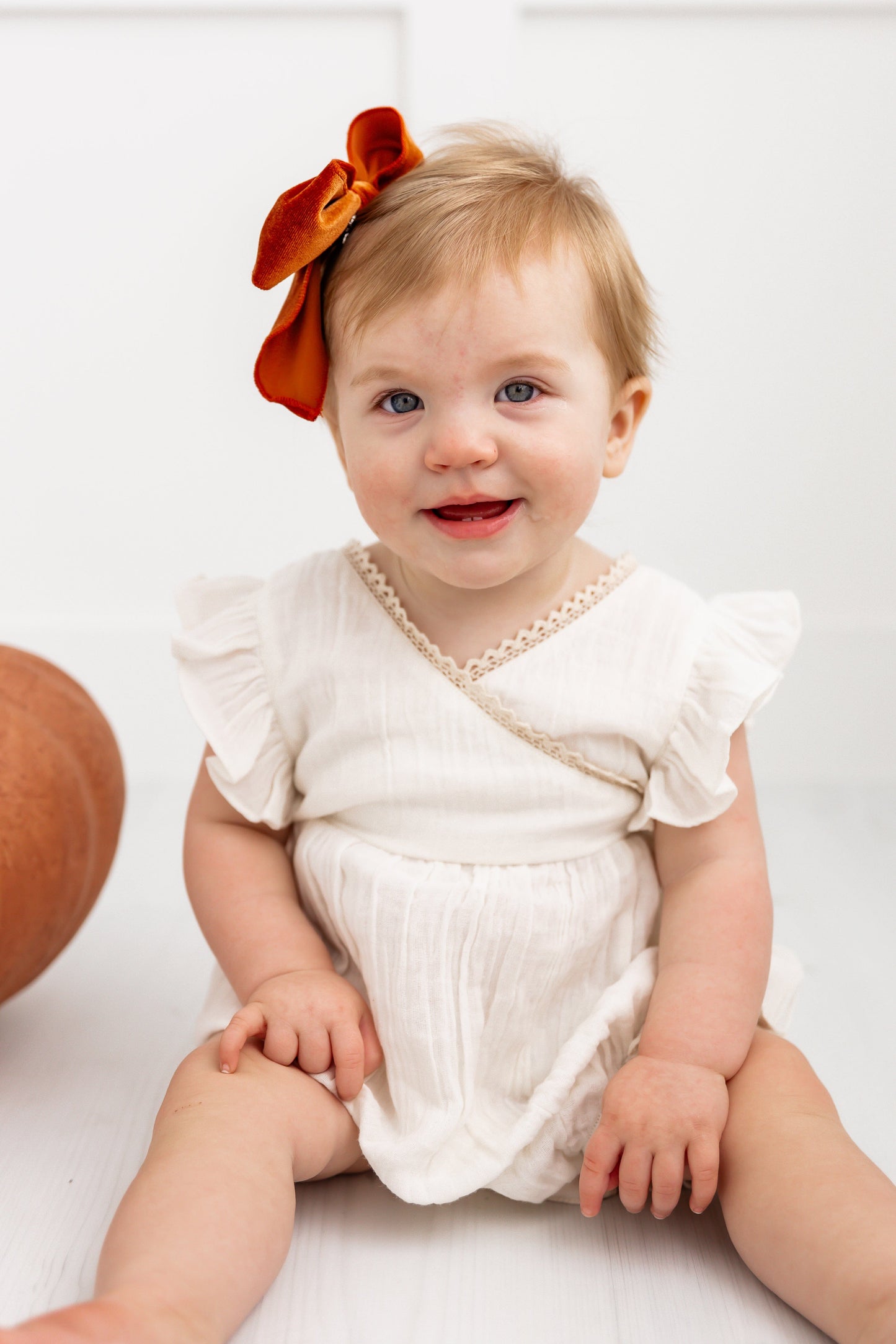 Double Gauze Off-White Solid Neck Lace & Sleeve Ruffle Romper Romper Yo Baby India