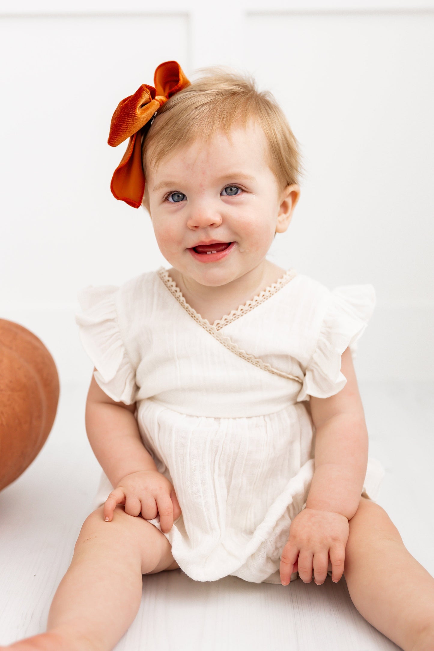 Double Gauze Off-White Solid Neck Lace & Sleeve Ruffle Romper Romper Yo Baby India