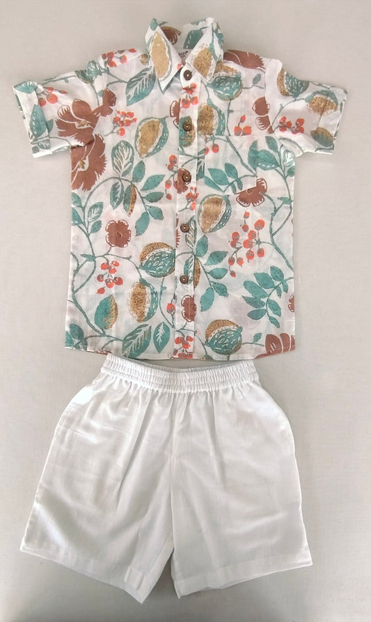 Unisex Kids' White Floral Cotton Shirt with Solid White Shorts Set shirt & shorts Yo Baby India