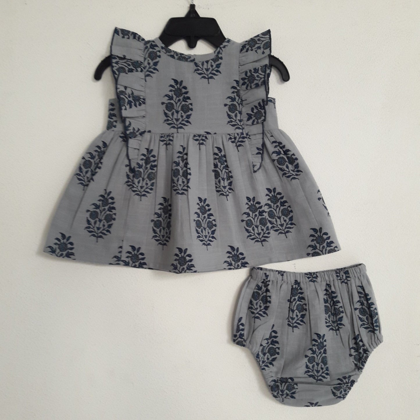 Ruffle Sleeves Grey & Blue Floral Dress With Matching Diaper Cover Dress Yo Baby Wholesale
