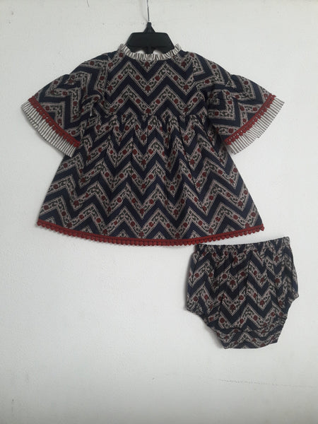 Bell-Sleeves Zig-Zag Dress With Matching Diaper Cover Dress Yo Baby Wholesale 
