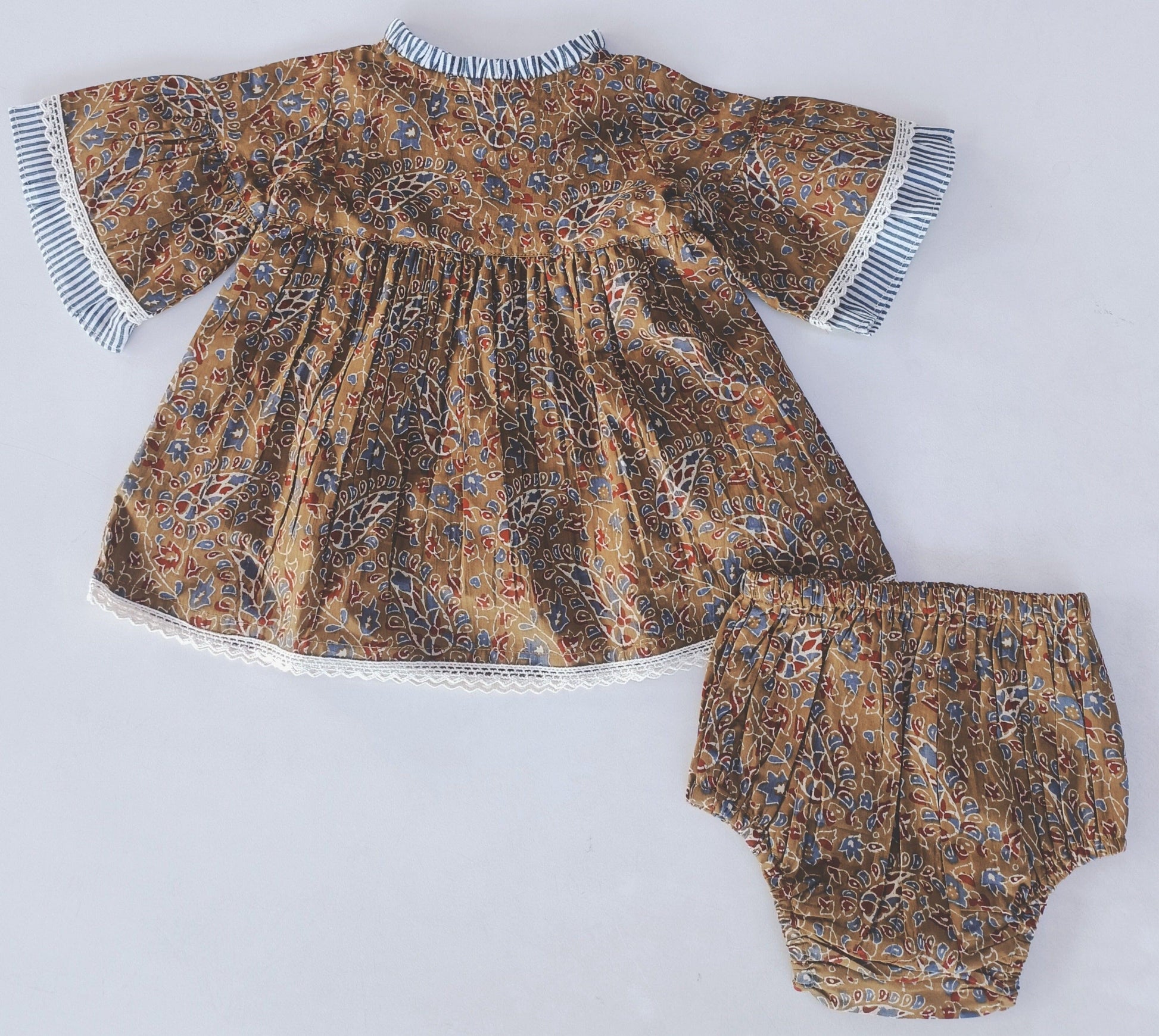 Paisley Print Bell-Sleeves Ruffle Dress & Diaper Cover Set dress & diaper cover Yo Baby India 